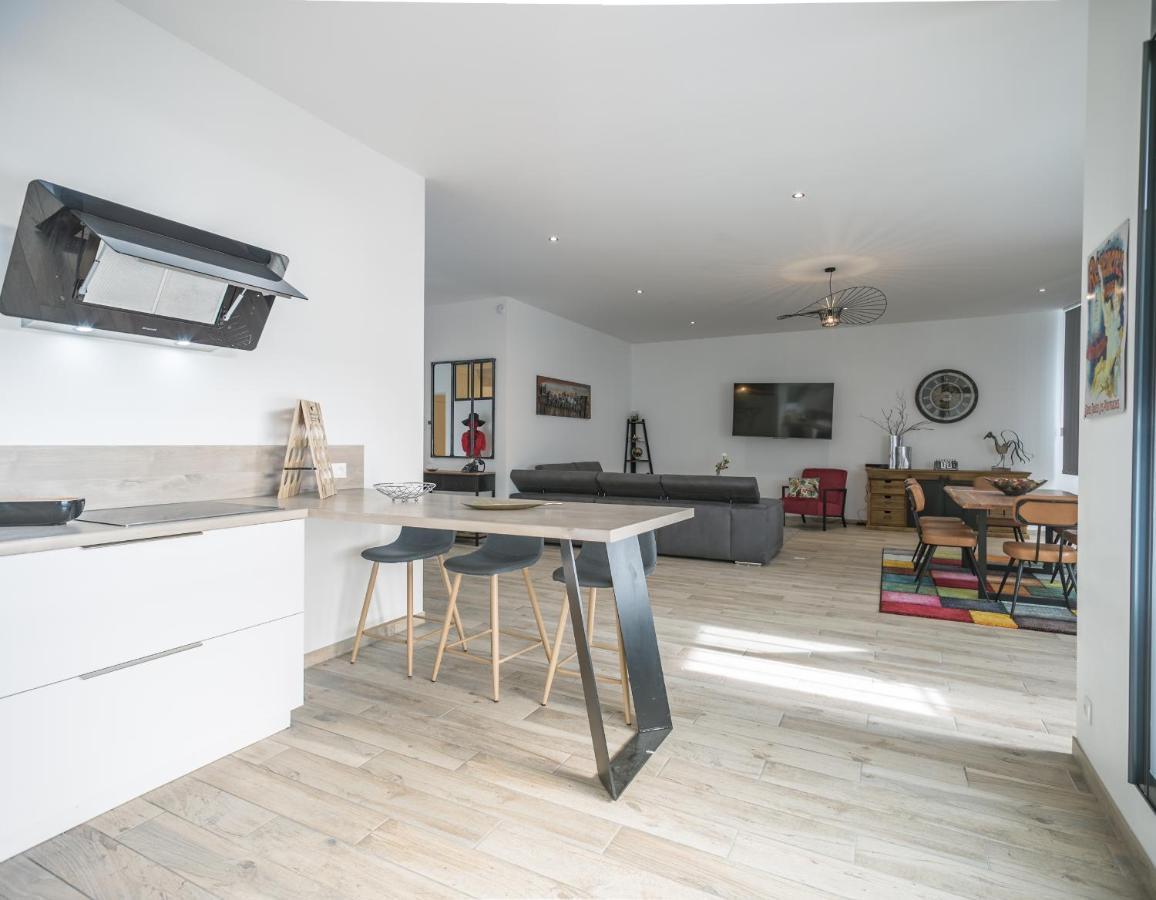 Loft Courtalon - Haut Standing - Patio - Parking Prives Apartment Troyes Bagian luar foto