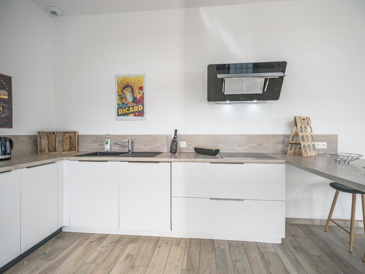 Loft Courtalon - Haut Standing - Patio - Parking Prives Apartment Troyes Bagian luar foto